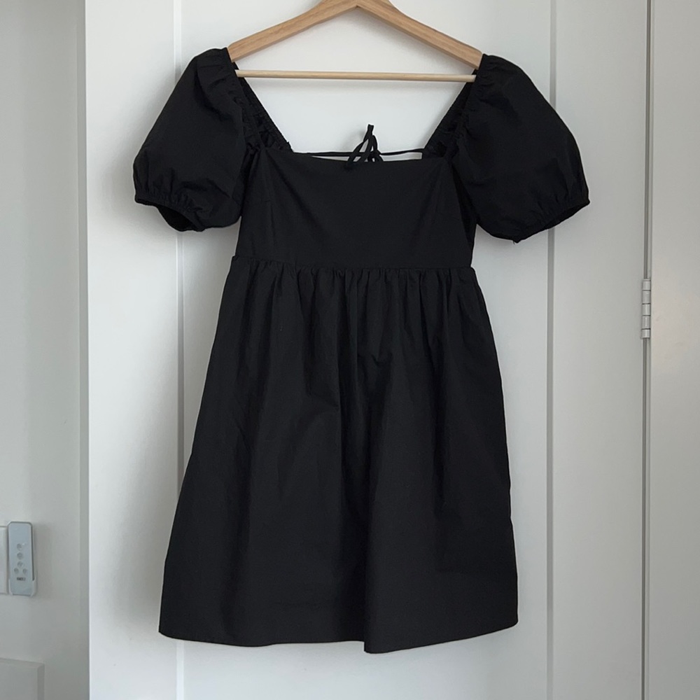 HONEY Black Mini Puff Sleeve Babydoll Dress